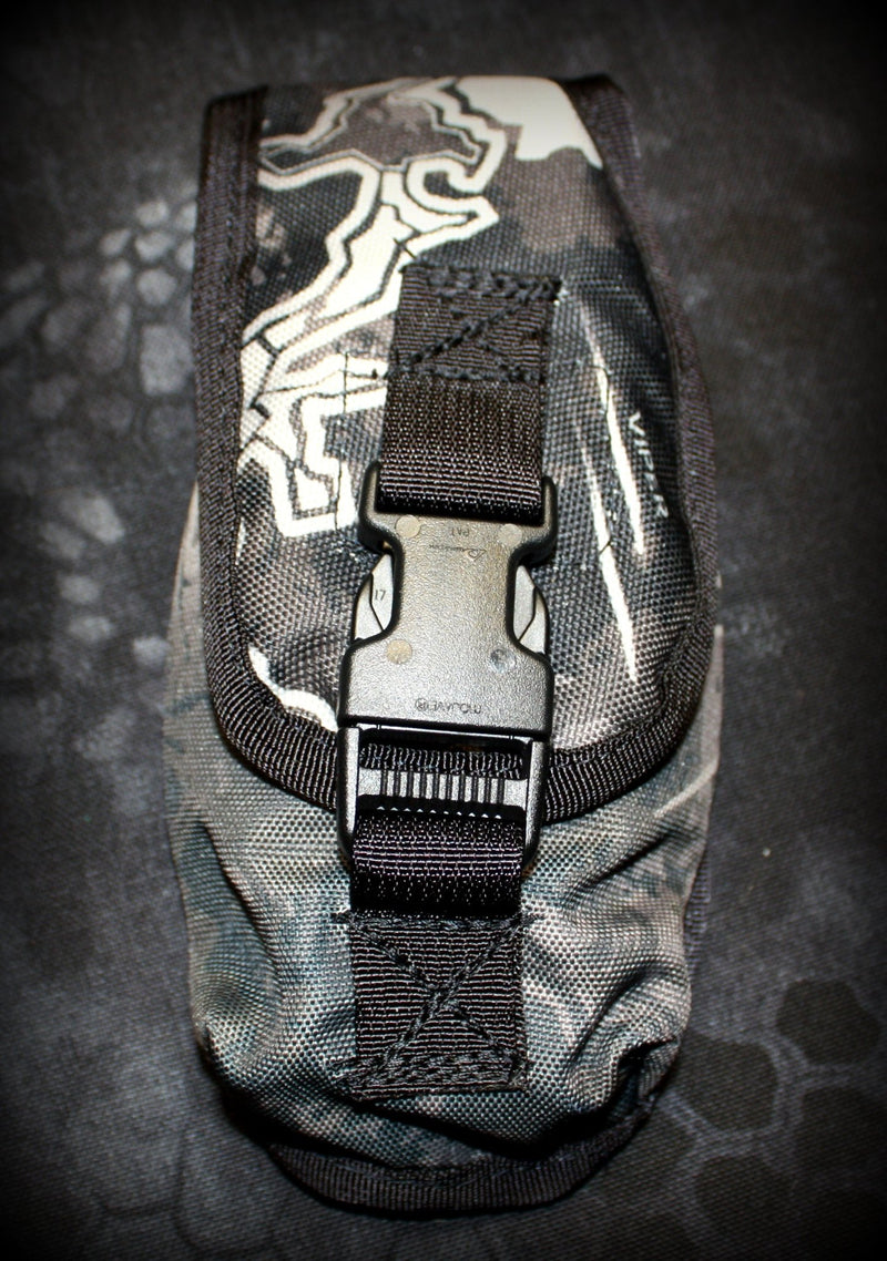 Load image into Gallery viewer, Garmin Handheld Pouch - Southern Cross Cut Gear
